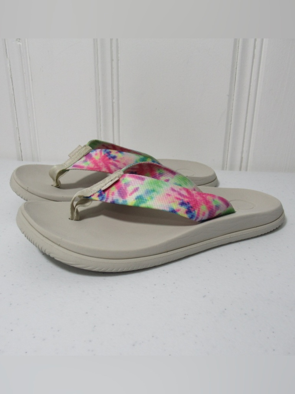 Chaco Women's Chillos Light Tie Dye Flip Flops Size 5